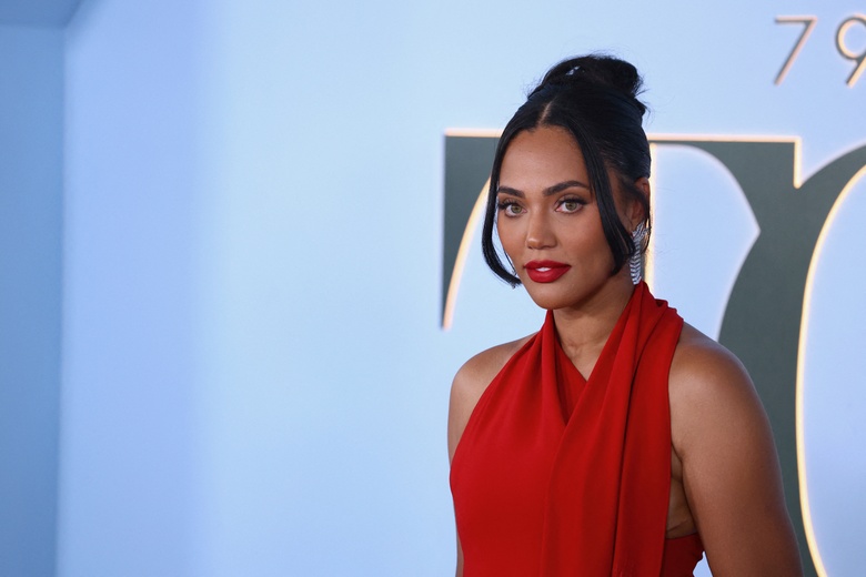 Ayesha Curry’s Red Carpet Reign: Shining Bright at the Tony Awards