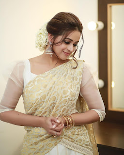 Bahavana Menon's Golden Radiance: A Stunning Photo Gallery