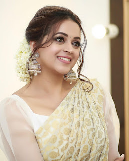 Bahavana Menon's Golden Radiance: A Stunning Photo Gallery