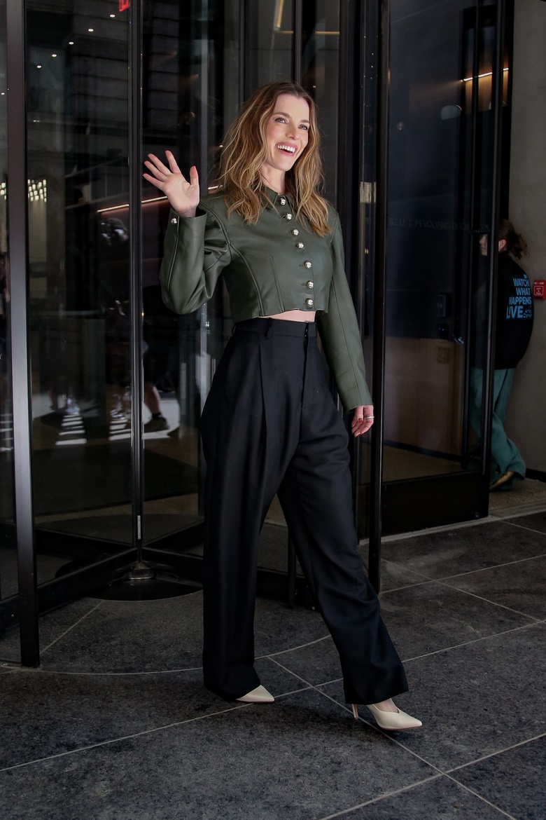 Betty Gilpin's Stunning Look Captures Attention