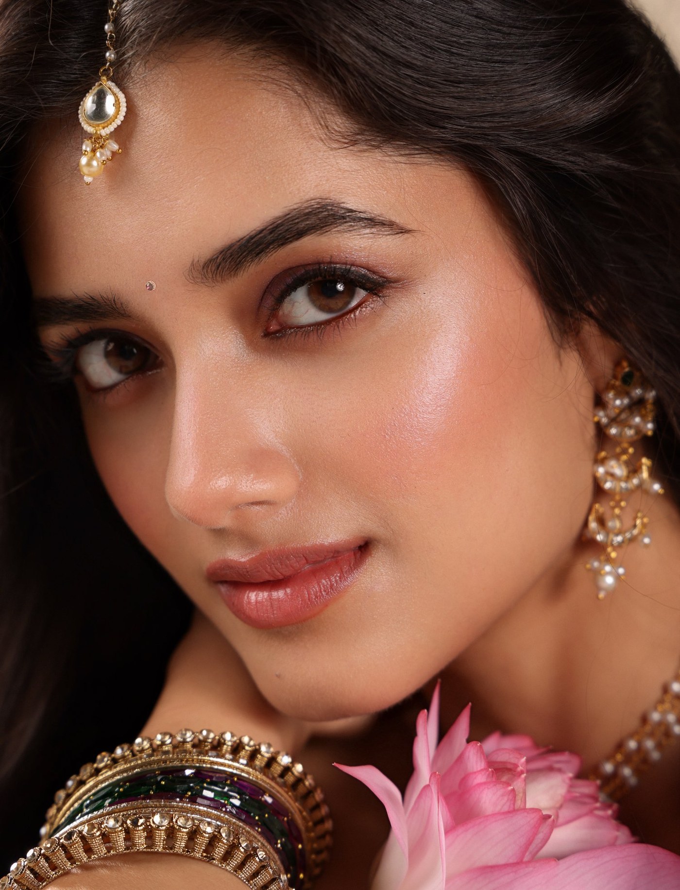 Modern Maharani Vibes: Bhagyashri Borse Dazzles in Royal Purple Saree