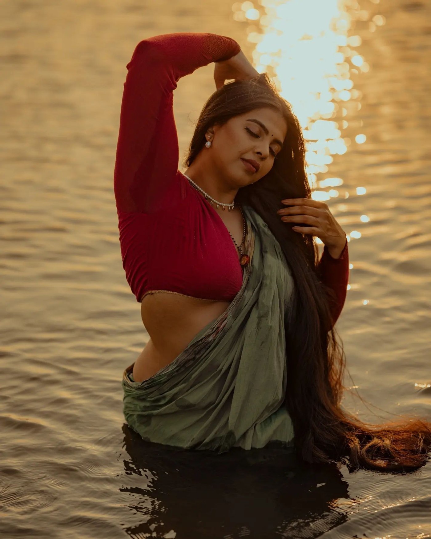 Bhuvaneshwari Devi Poduval: Ethereal Water Portraits