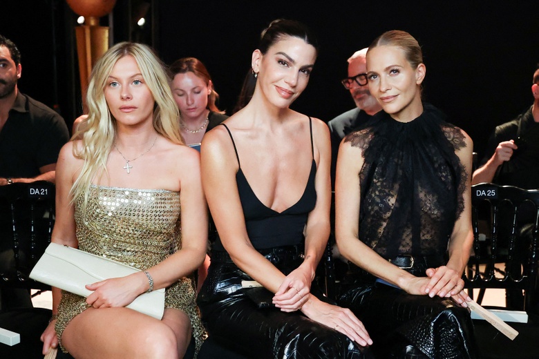 Bianca Brandolini D Adda Owns the Red Carpet at Paris Couture Show