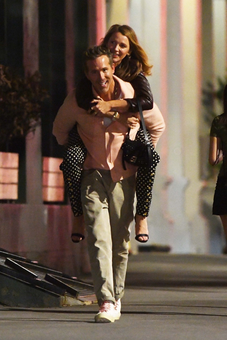 Blake Lively's Stunning Summer Glamour Captures Hearts