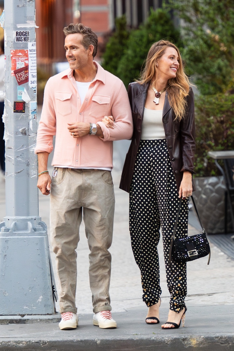 Blake Lively's Stunning Summer Glamour Captures Hearts