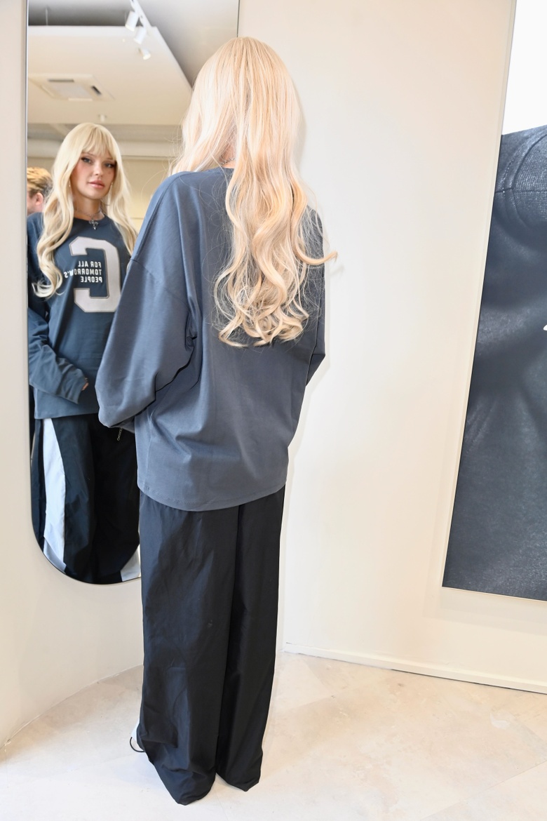 Bonnie Strange Steals the Spotlight at Berlin's Cybex Apparel Launch!