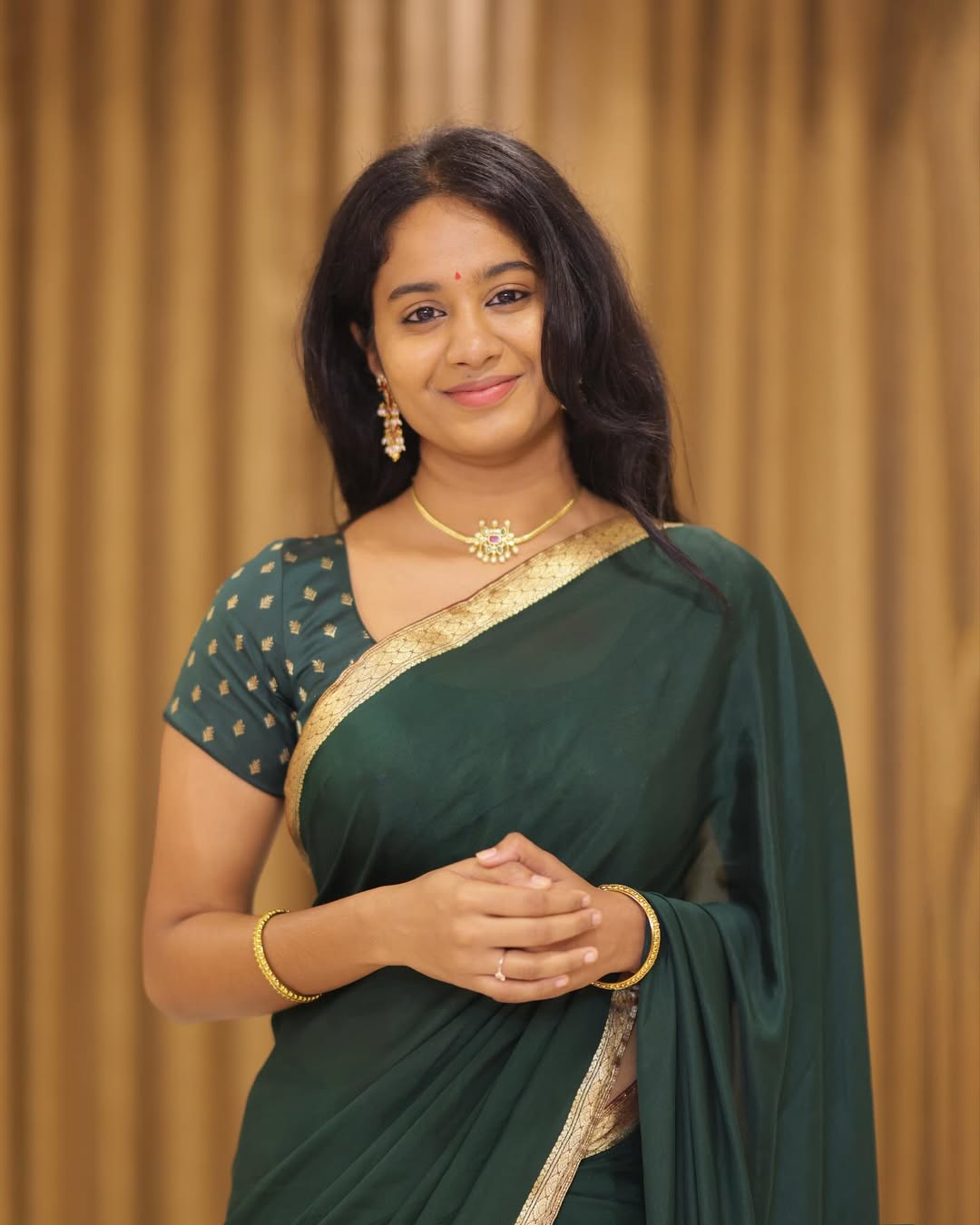 Brigida's Regal Green Saree Look Captures Hearts