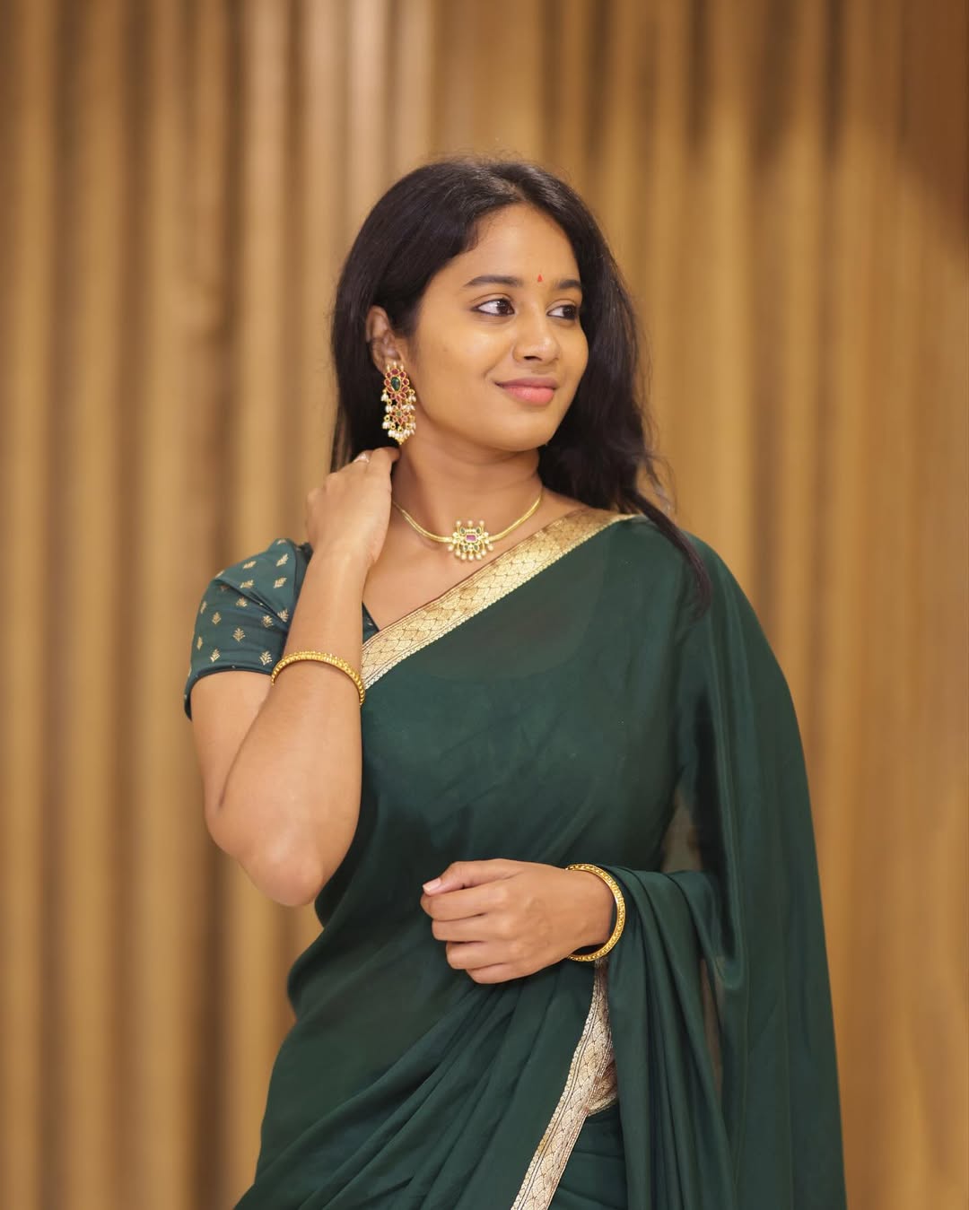 Brigida's Regal Green Saree Look Captures Hearts