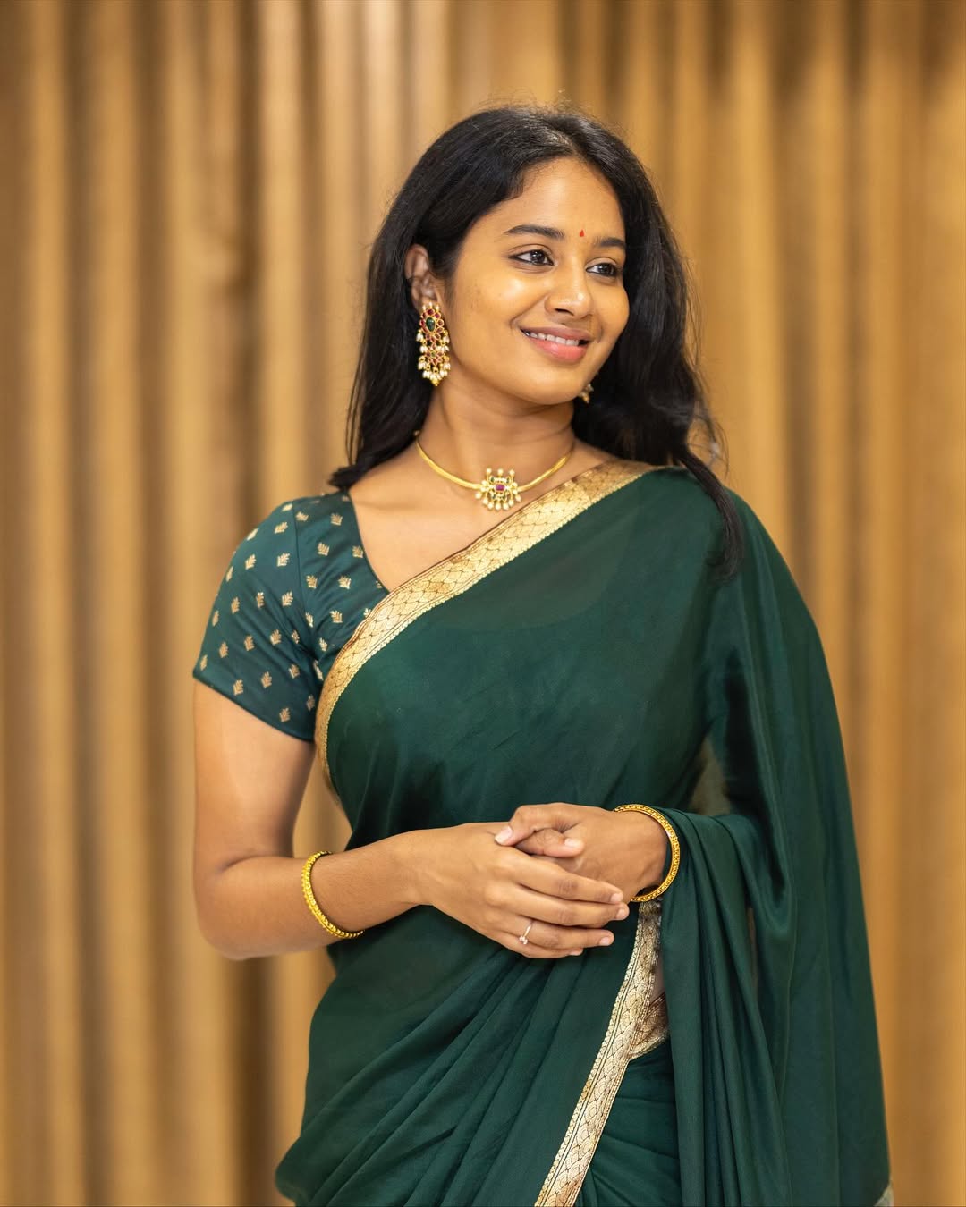 Brigida's Regal Green Saree Look Captures Hearts