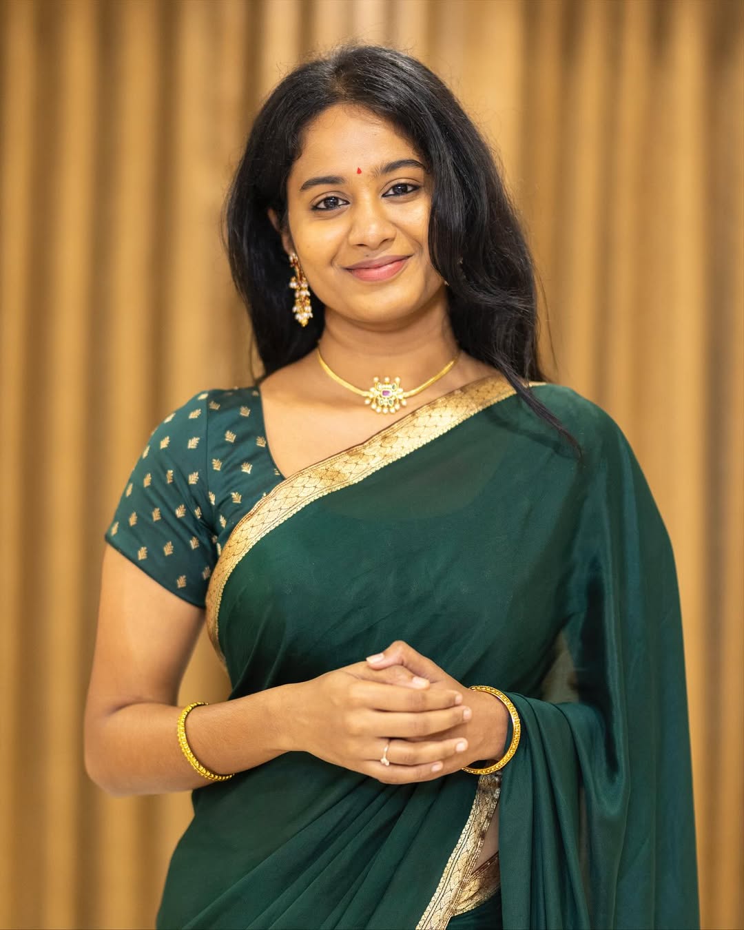 Brigida's Regal Green Saree Look Captures Hearts