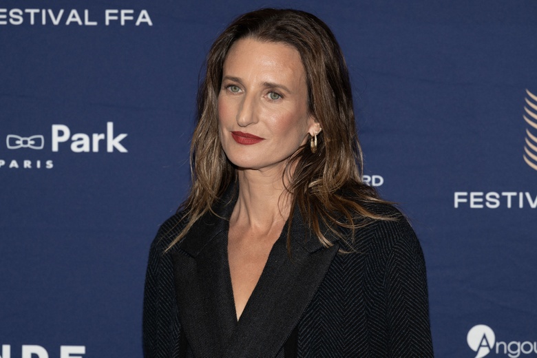 Camille Cottin shines at the closing ceremony of the 19th Angoulême French-Speaking Film Festival. - Photos & Updates