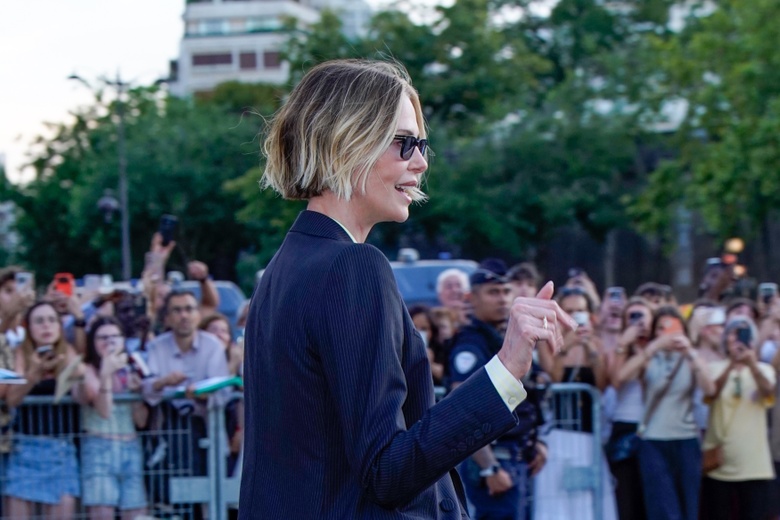 Charlize Theron’s Effortless Glamour at the Paris Odyssey Special Event
