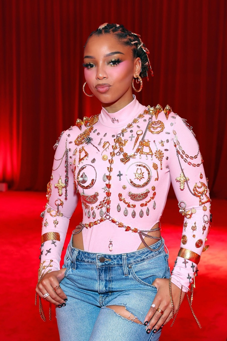 Chloe Bailey’s Effortless Glamour: Stealing the Show in Los Angeles!