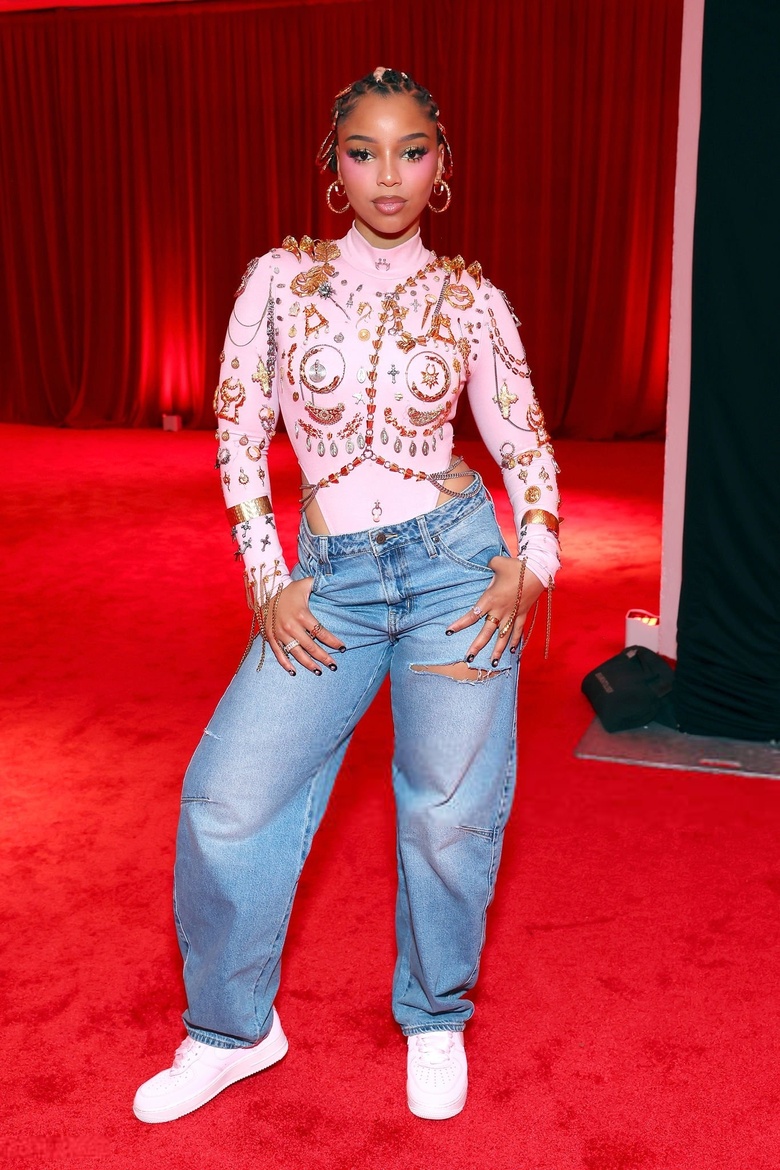 Chloe Bailey’s Effortless Glamour: Stealing the Show in Los Angeles!