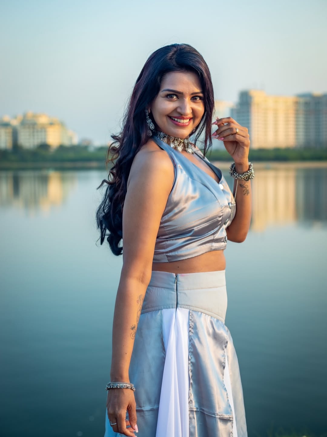 Anandhi Ajay's Stunning Photoshoot Moments Steal the Spotlight