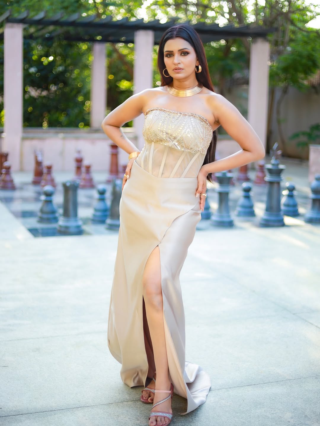 Anandhi Ajay's Stunning Photoshoot Moments Steal the Spotlight