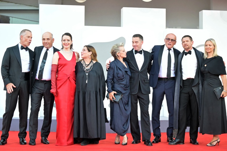 Claire Foy's Effortless Elegance Shines at the Venice Film Festival