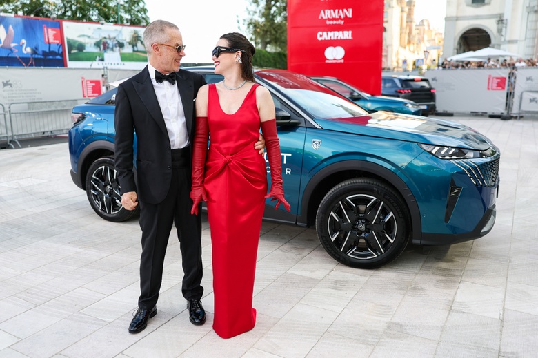 Claire Foy's Effortless Elegance Shines at the Venice Film Festival