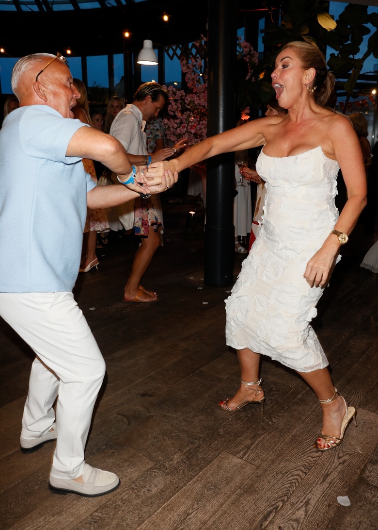 From the Stage to Splendor: Celebrating Claire Sweeney's Glamorous Shine!