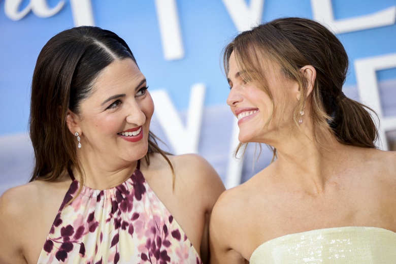 D Arcy Carden Shines at Peacock's 'The Five Star Weekend' Los Angeles Photo Call