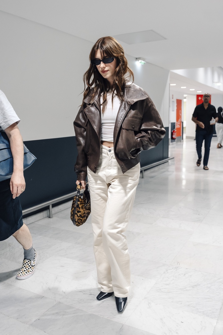 Daisy Edgar Jones Stuns in Paris Chic! Effortless Style Takes Center Stage