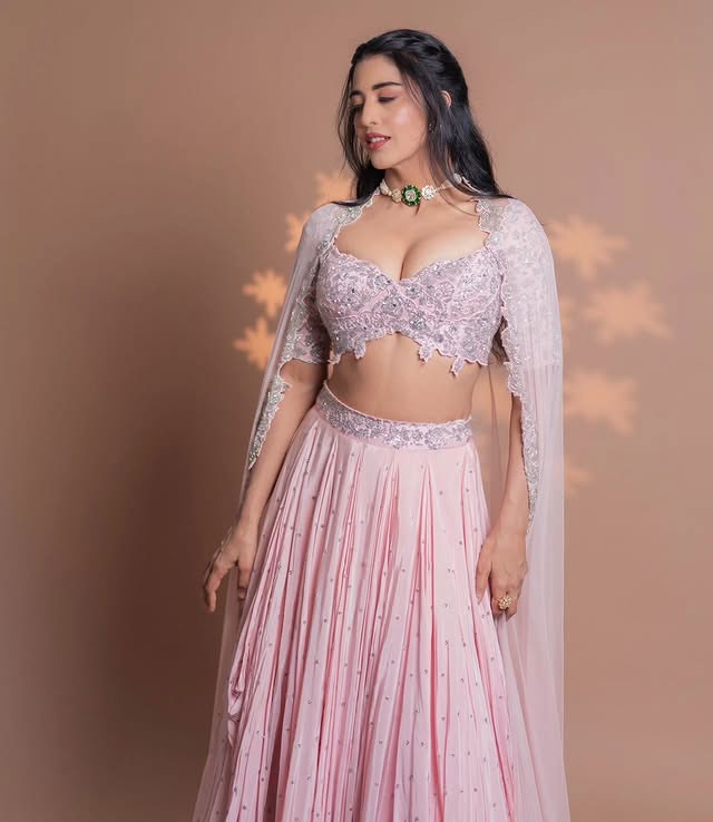 Purple Drape: Daksha Nagarkar's Saree Statement