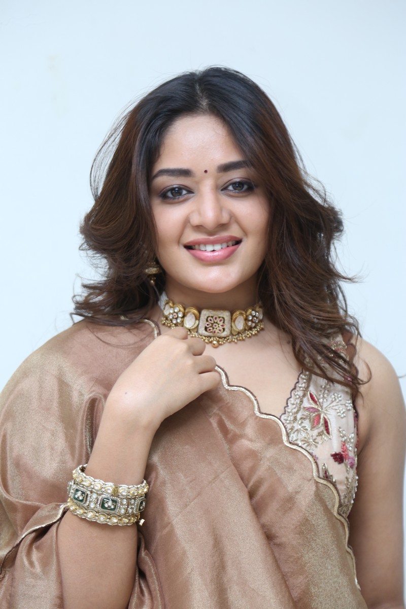 Deepshikha Chandran HD Photos Latest Fashion & Event Looks