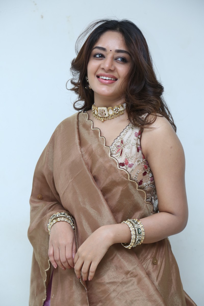 Deepshikha Chandran HD Photos Latest Fashion & Event Looks