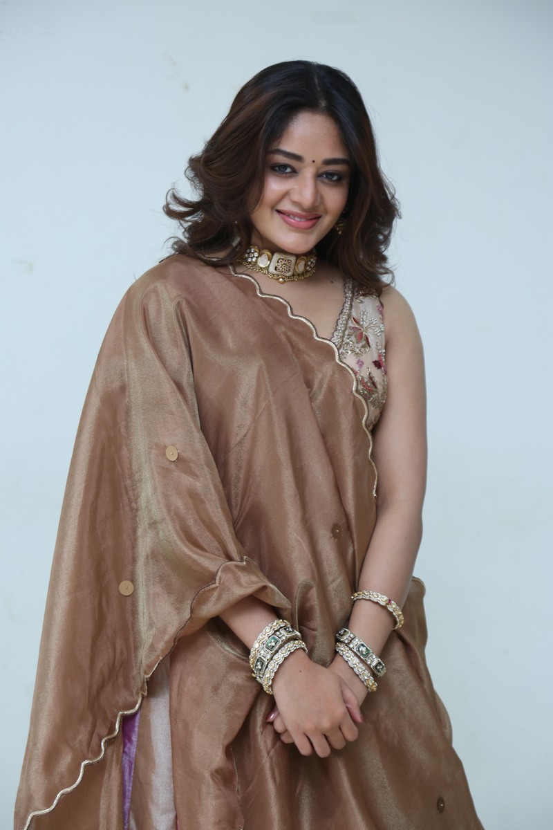 Deepshikha Chandran HD Photos Latest Fashion & Event Looks