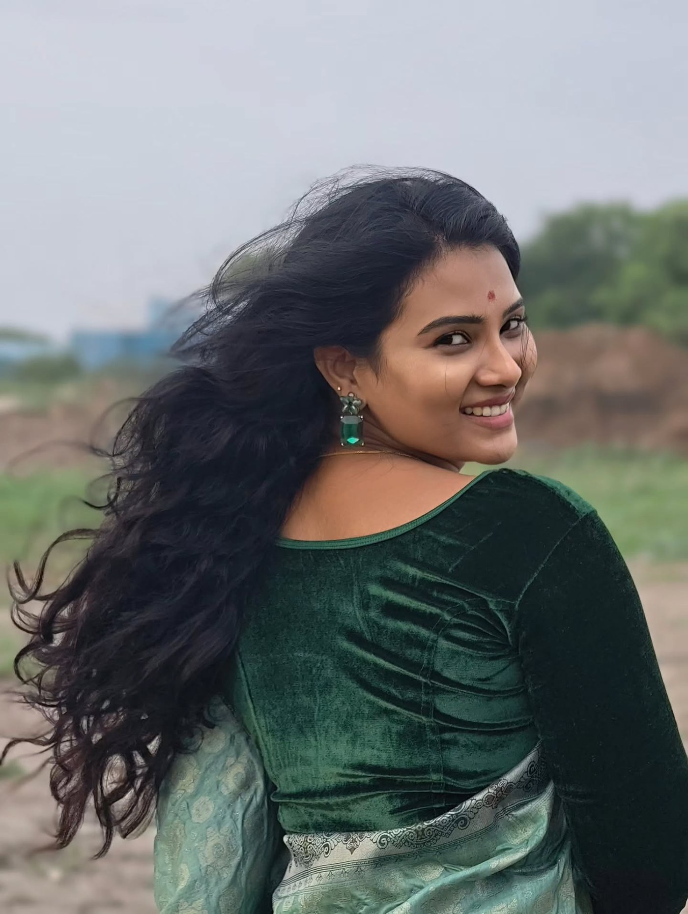 Dhivya Duraisamy Redefines Elegance in Timeless Indian Traditional Wear