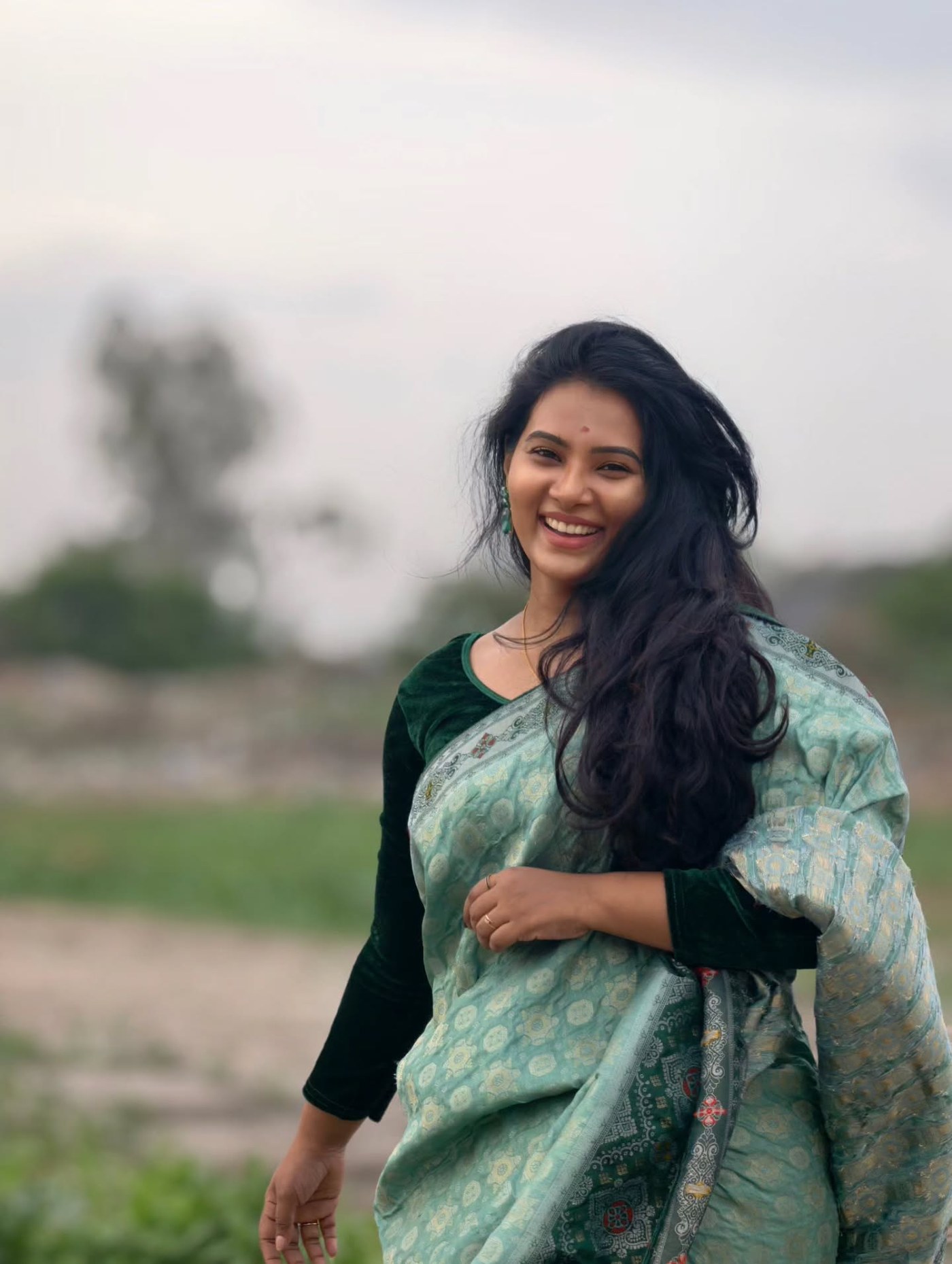 Dhivya Duraisamy Redefines Elegance in Timeless Indian Traditional Wear