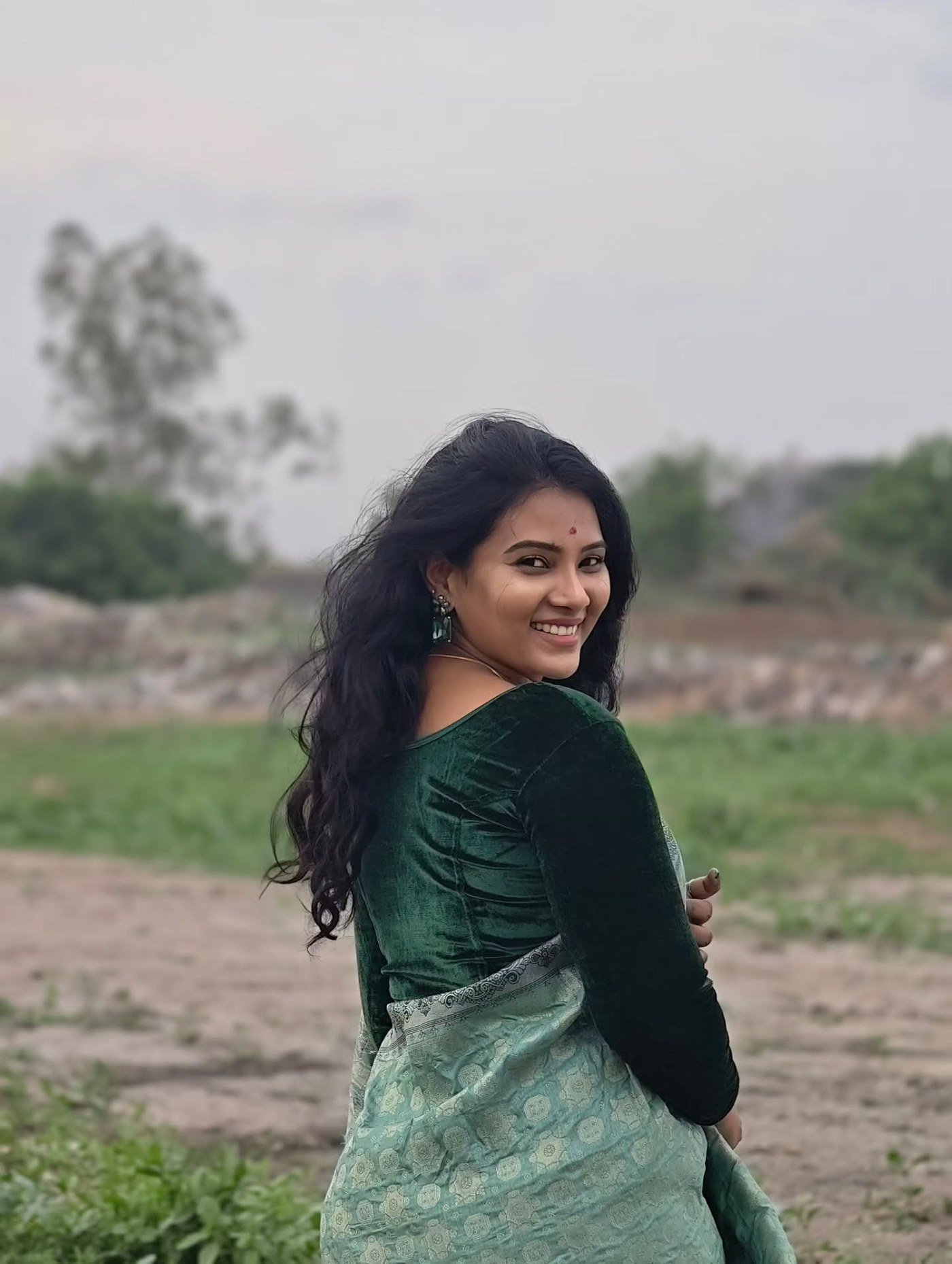 Dhivya Duraisamy Redefines Elegance in Timeless Indian Traditional Wear