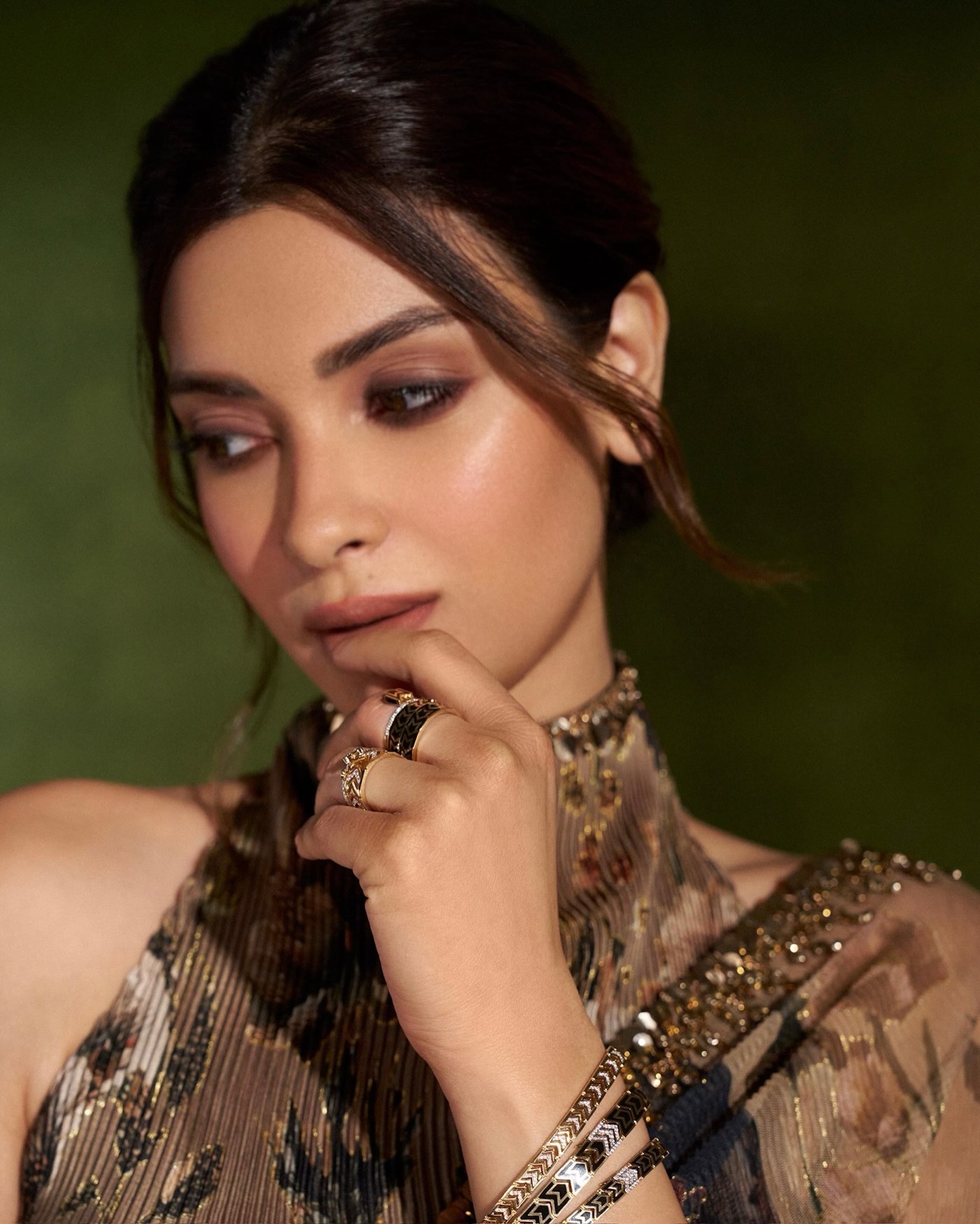 Diana Penty's Art of Statement Dressing: Effortless Elegance Defined