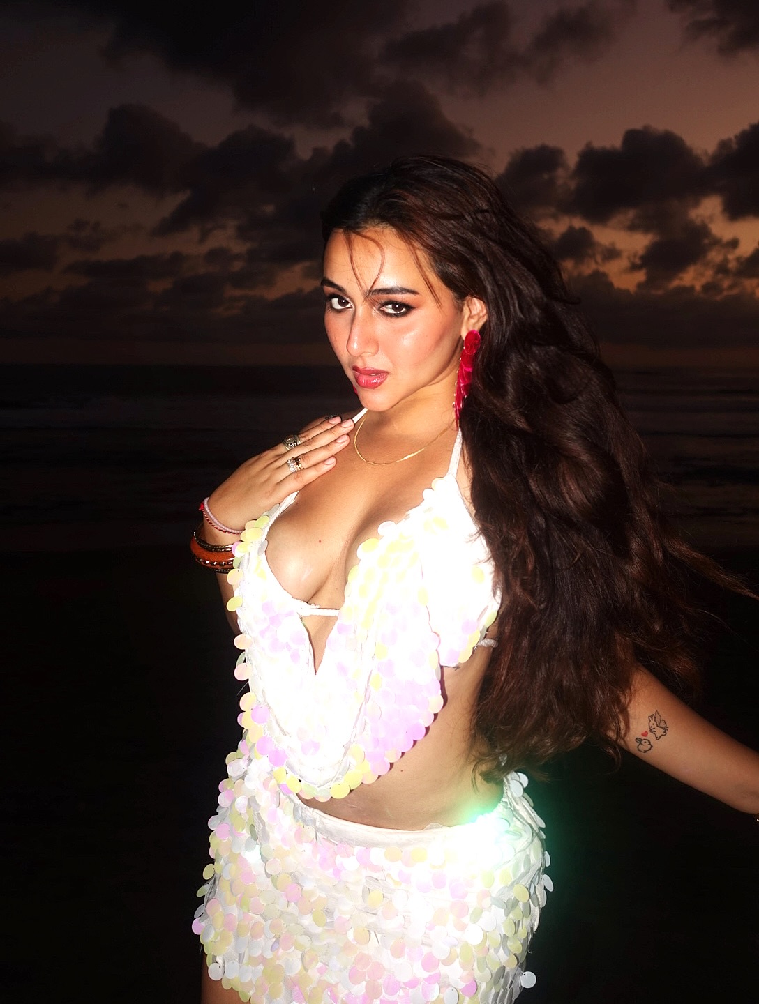 Dipankana Das's Sunset Beachwear Party Vibes!