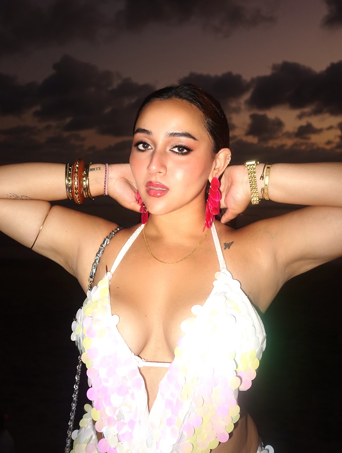 Dipankana Das's Sunset Beachwear Party Vibes!