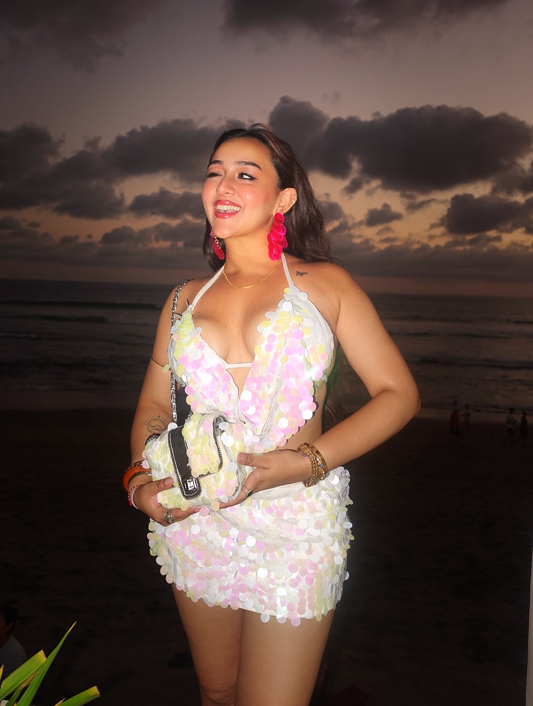 Dipankana Das's Sunset Beachwear Party Vibes!