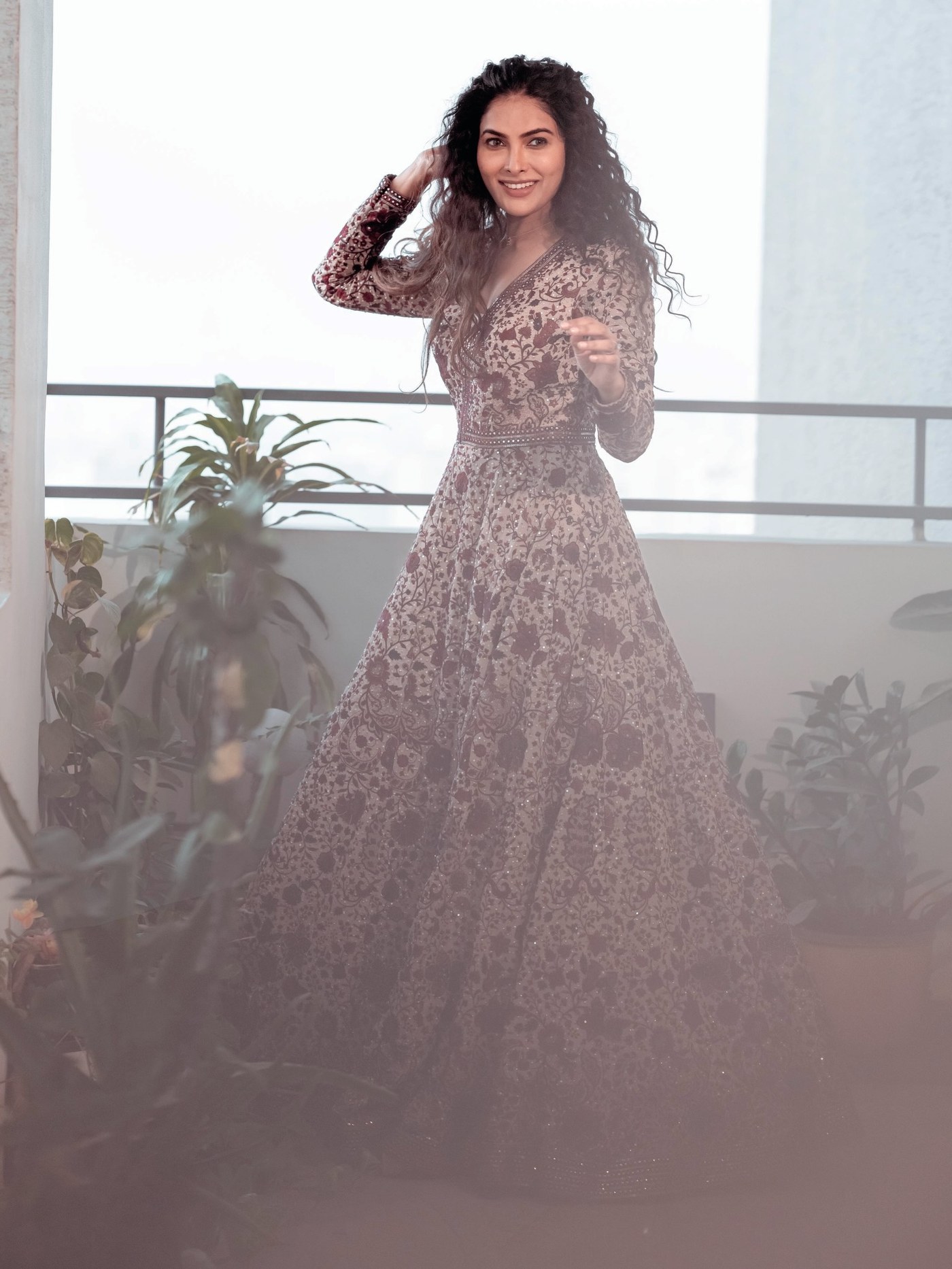 Effortless Ethnic Glamour: Divi Vadthya Redefines Modern Indian Style