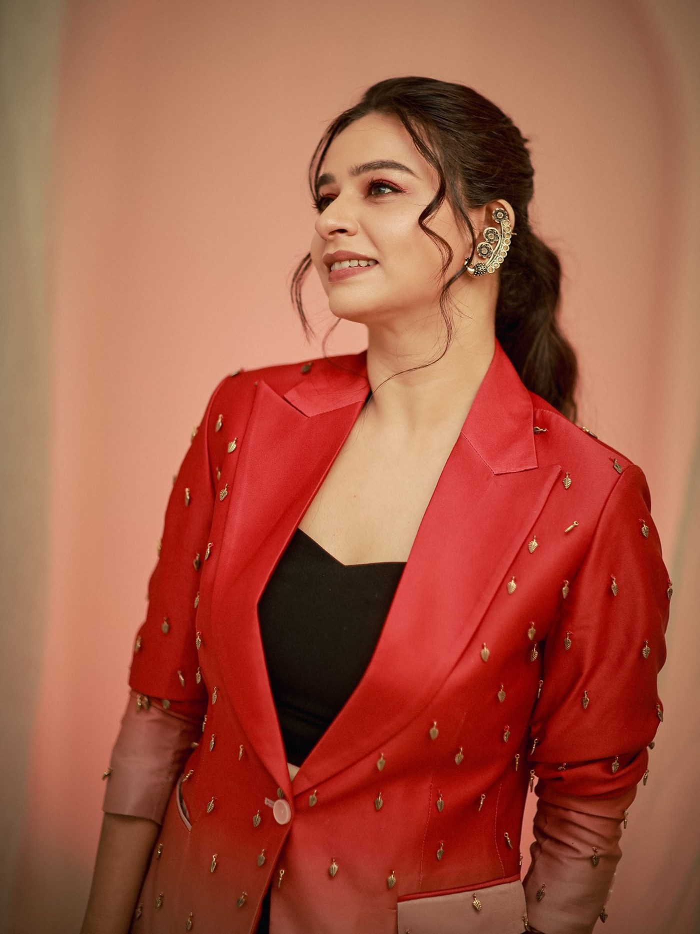 Divya Ganesan Owns the Red Carpet in a Power Blazer Masterpiece