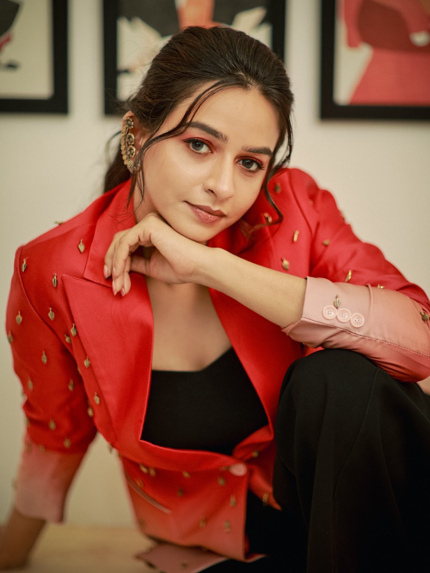 Divya Ganesan Owns the Red Carpet in a Power Blazer Masterpiece