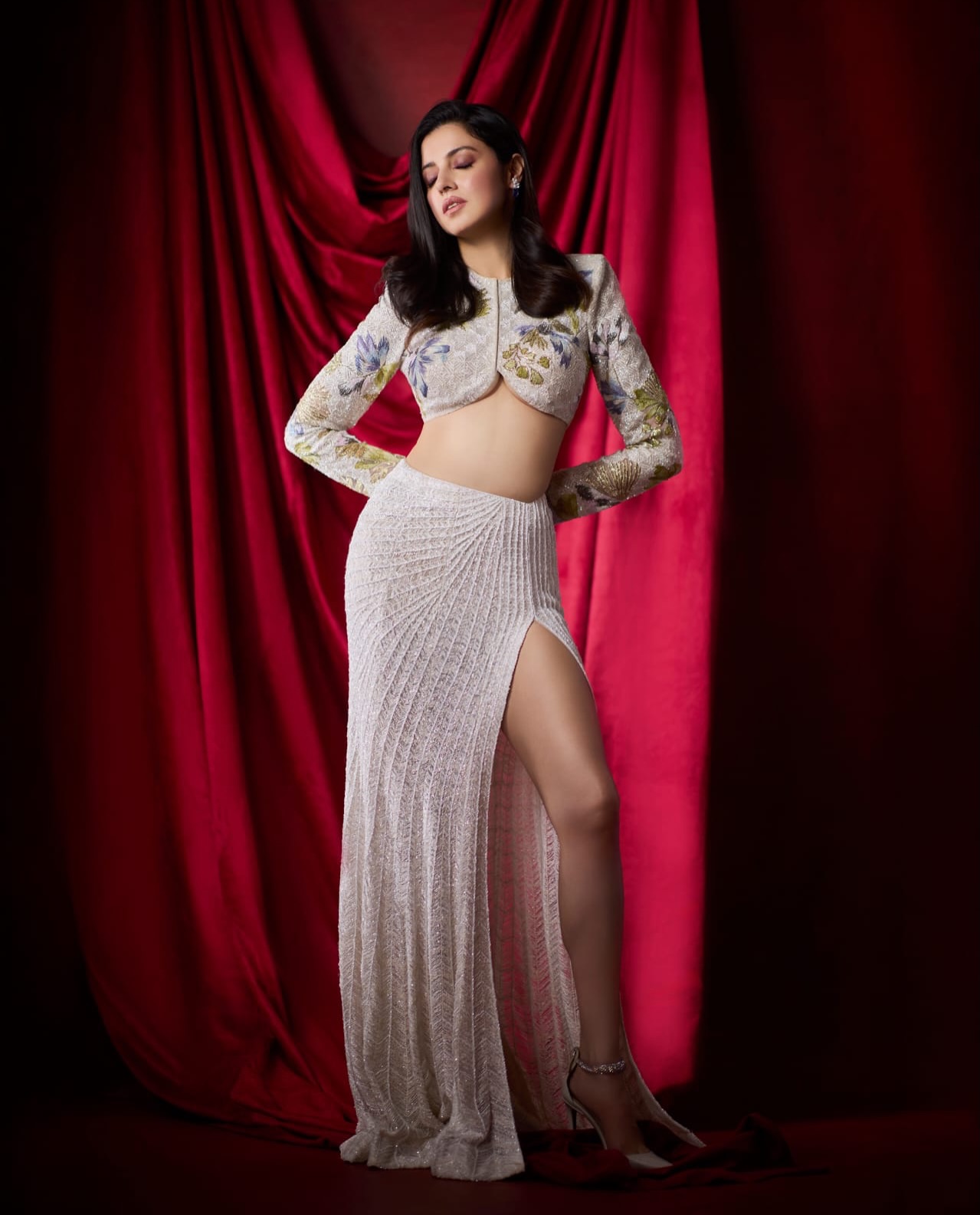 Divya Khosla's Modern Muse Vibes: A Masterclass in Effortless Glamour