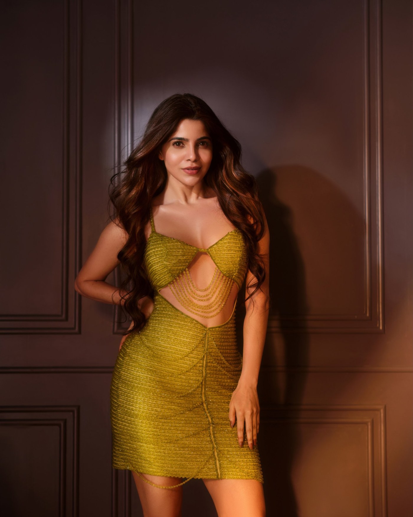 Divyabharathi's Golden Mini: Studio Shine and Texture Talk