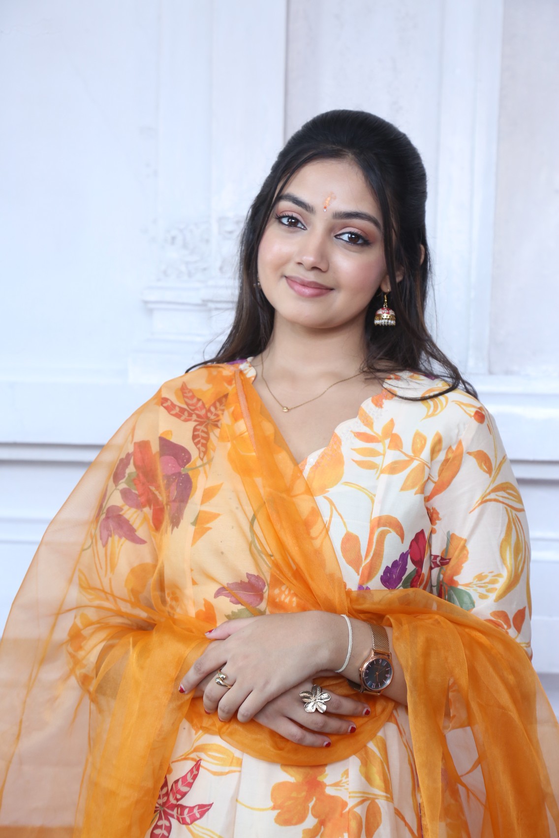 Divyani Mondal's Regal Charm: Celebrating Effortless Ethnic Elegance!