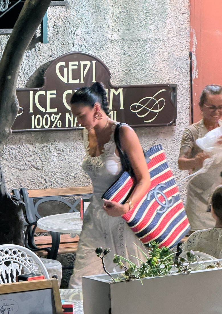 From Portofino Charm to Superstar Style: Dua Lipa’s Effortless Glamour