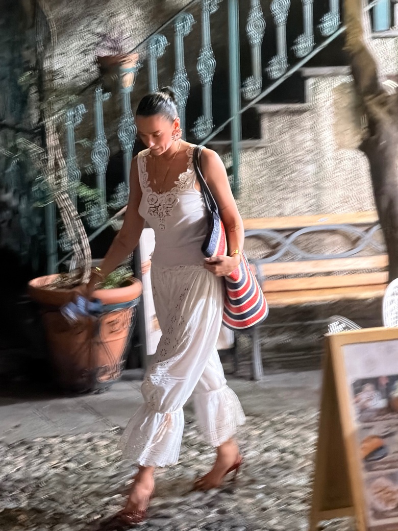 From Portofino Charm to Superstar Style: Dua Lipa’s Effortless Glamour