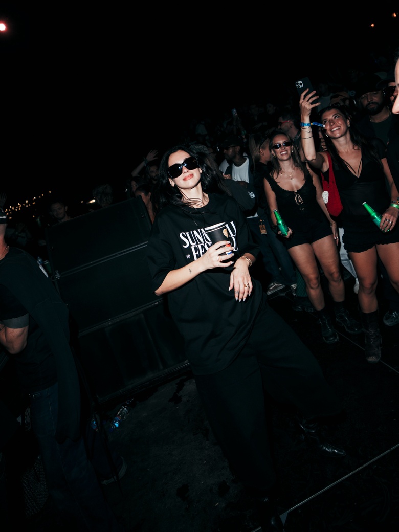 Dua Lipa Glows Up: Effortless Chic at the Sunny Hill Festival!