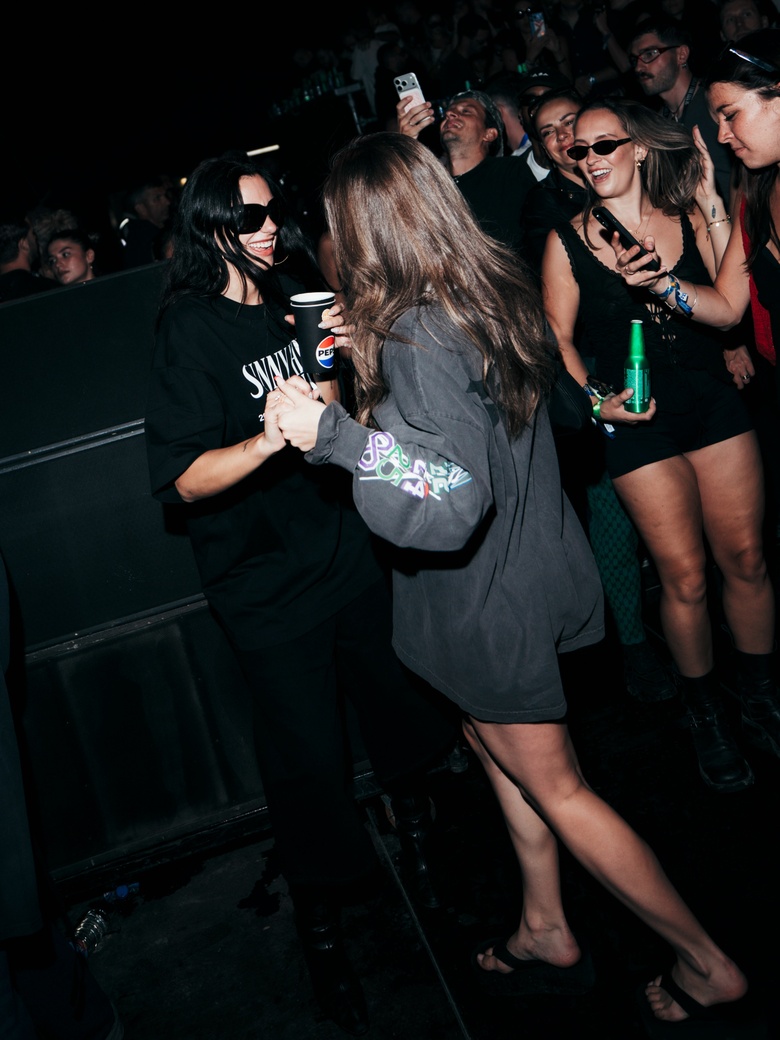 Dua Lipa Glows Up: Effortless Chic at the Sunny Hill Festival!