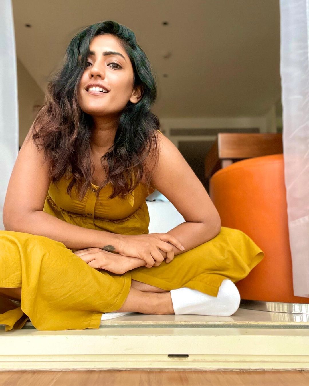 Eesha Rebba's Golden Glow: A Stunning Photo Gallery