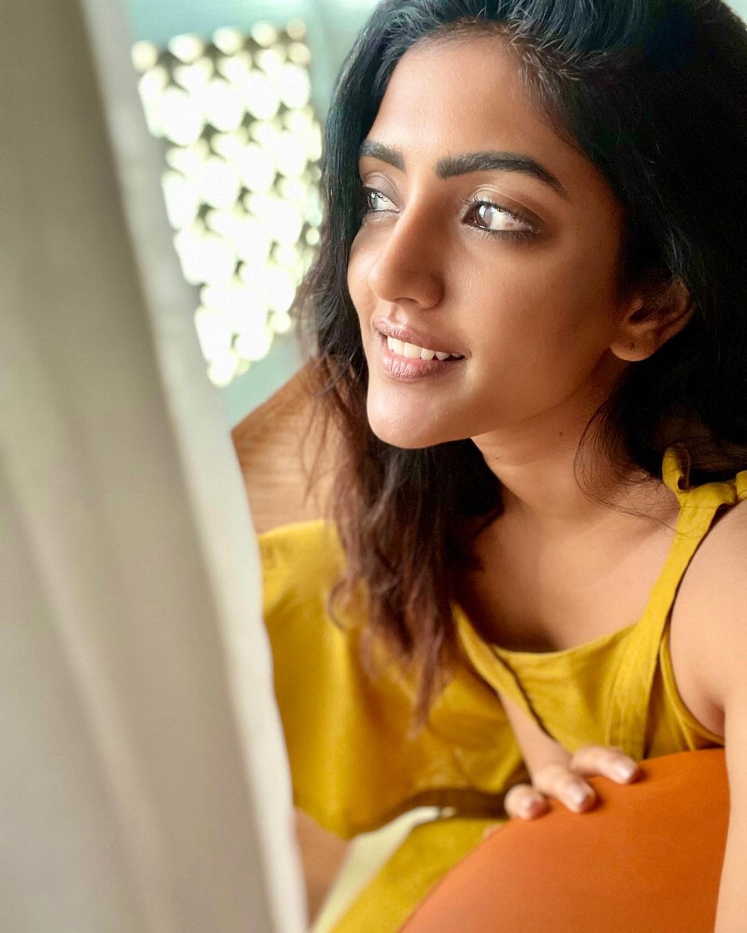 Eesha Rebba's Golden Glow: A Stunning Photo Gallery