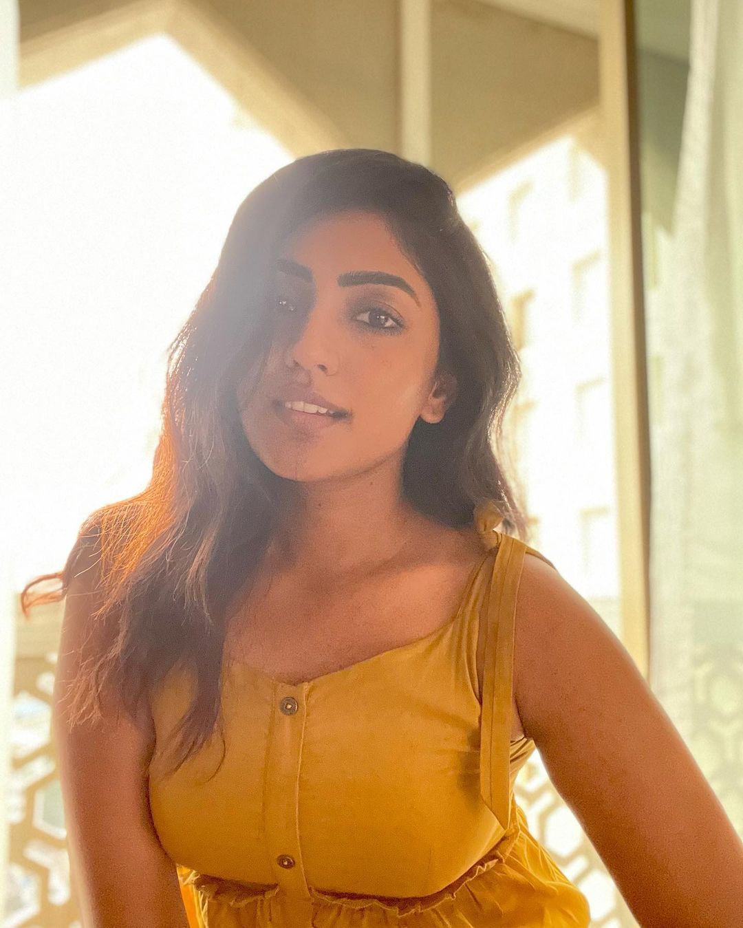 Eesha Rebba's Golden Glow: A Stunning Photo Gallery
