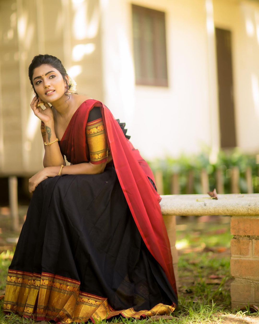 Eesha Rebba Stunning Dhavani Dress Photos Fashion Gallery